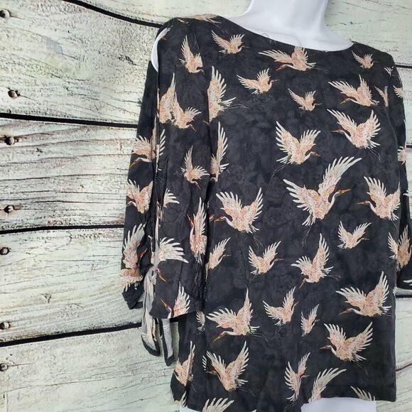 H&M Women's Crane Print Blouse Black Pink Bird Tie Sleeve Top US 2 Size 32 Visco - Picture 2 of 7
